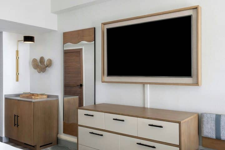 Room 33 of 224