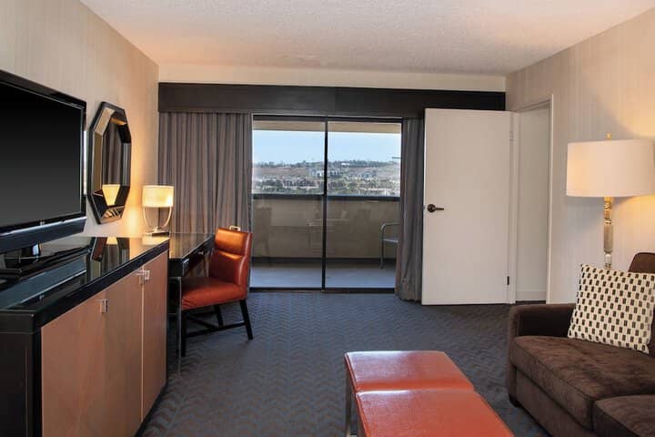 Room 56 of 114