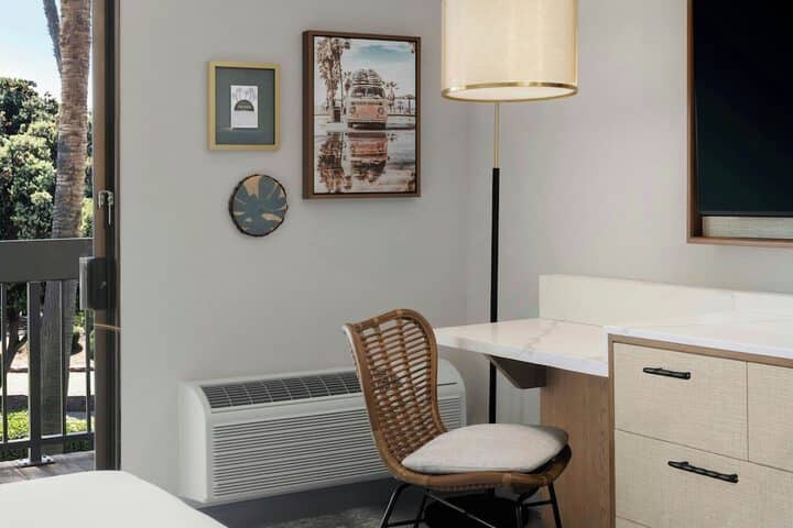 Room 26 of 224