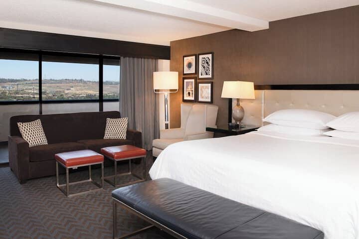 Room 41 of 114